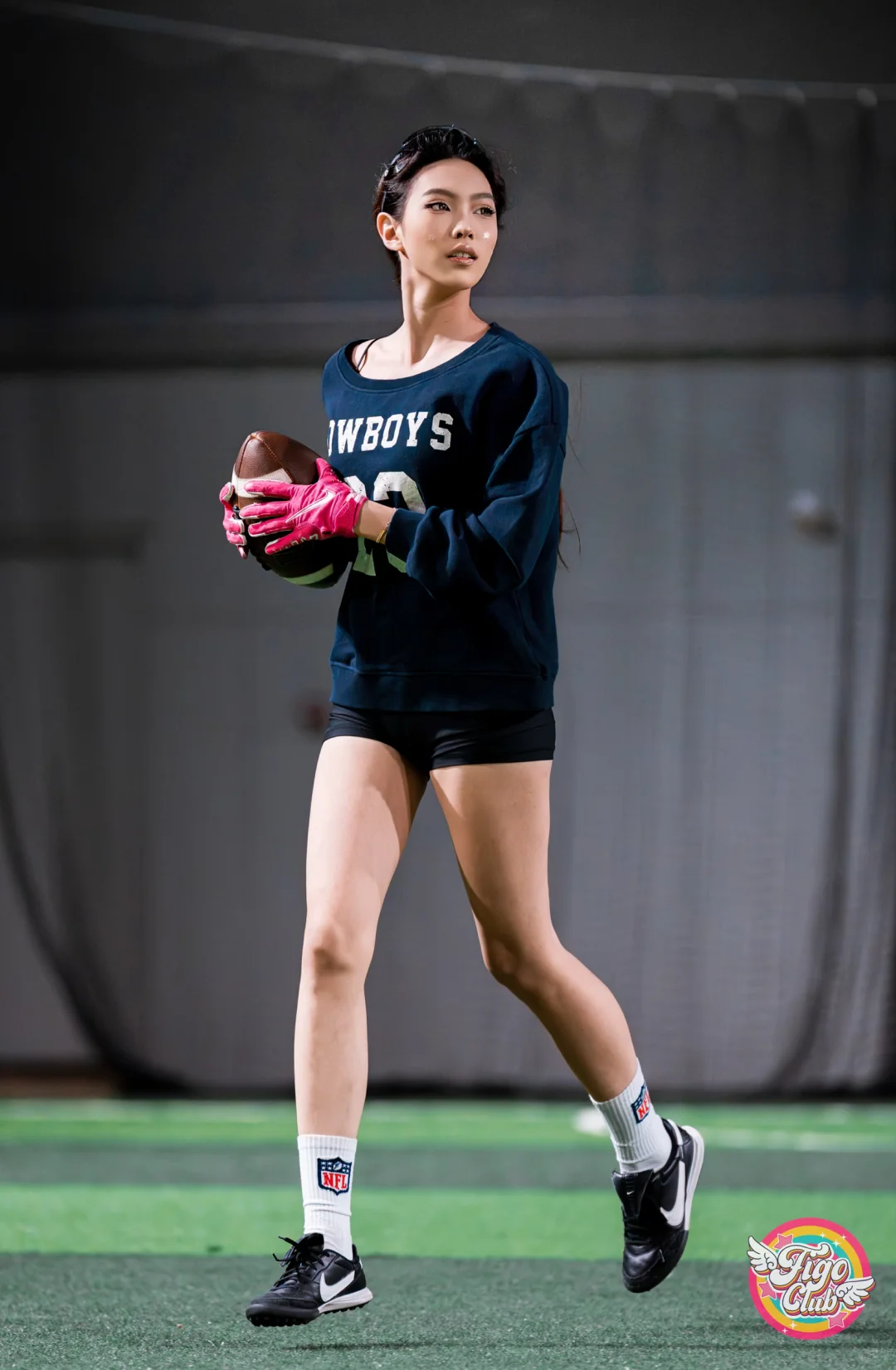 我这人很奇怪 你要是主动找我 我就跟你玩