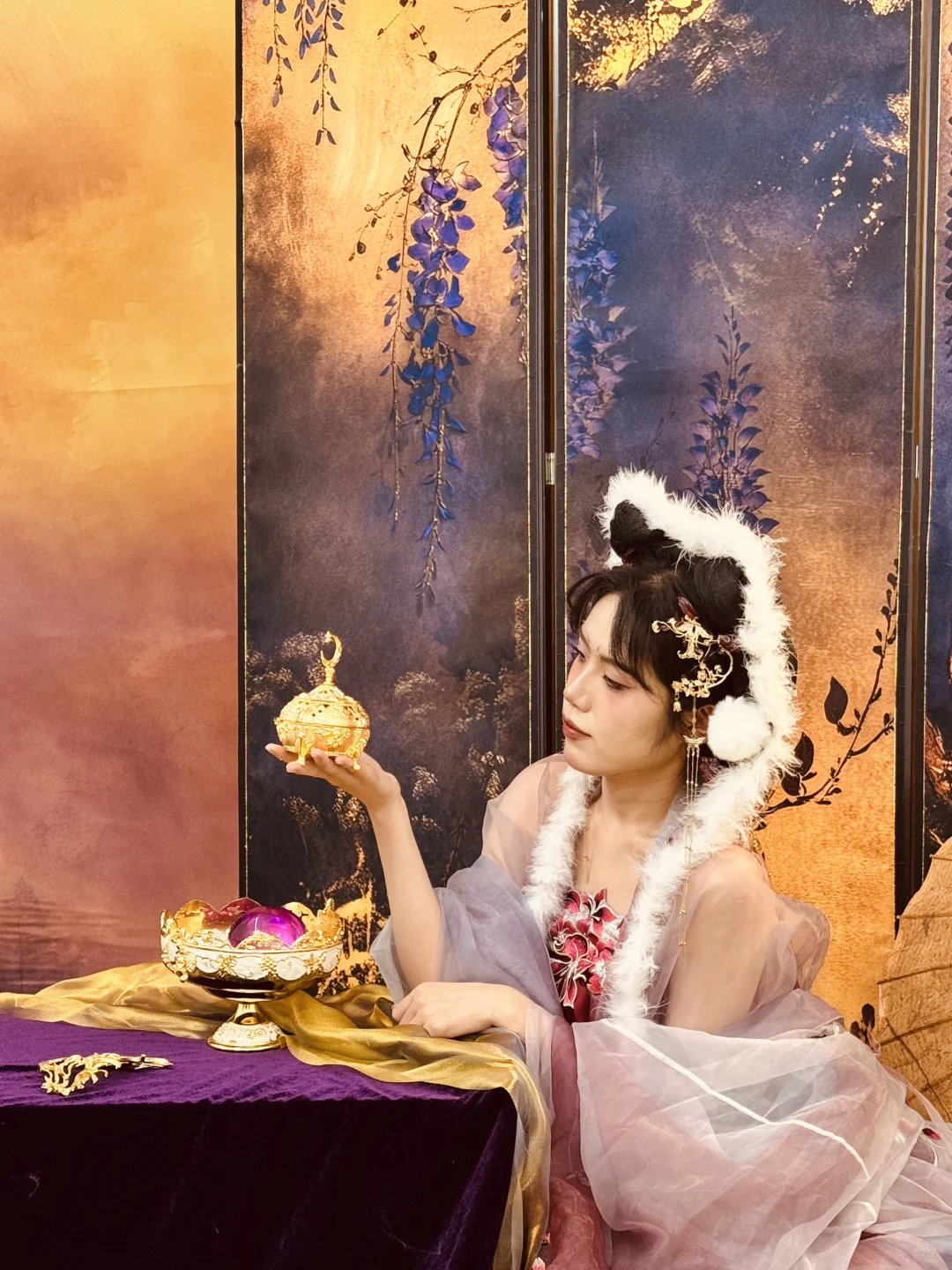 太仙了，这个小狐狸写真谁拍谁好看！