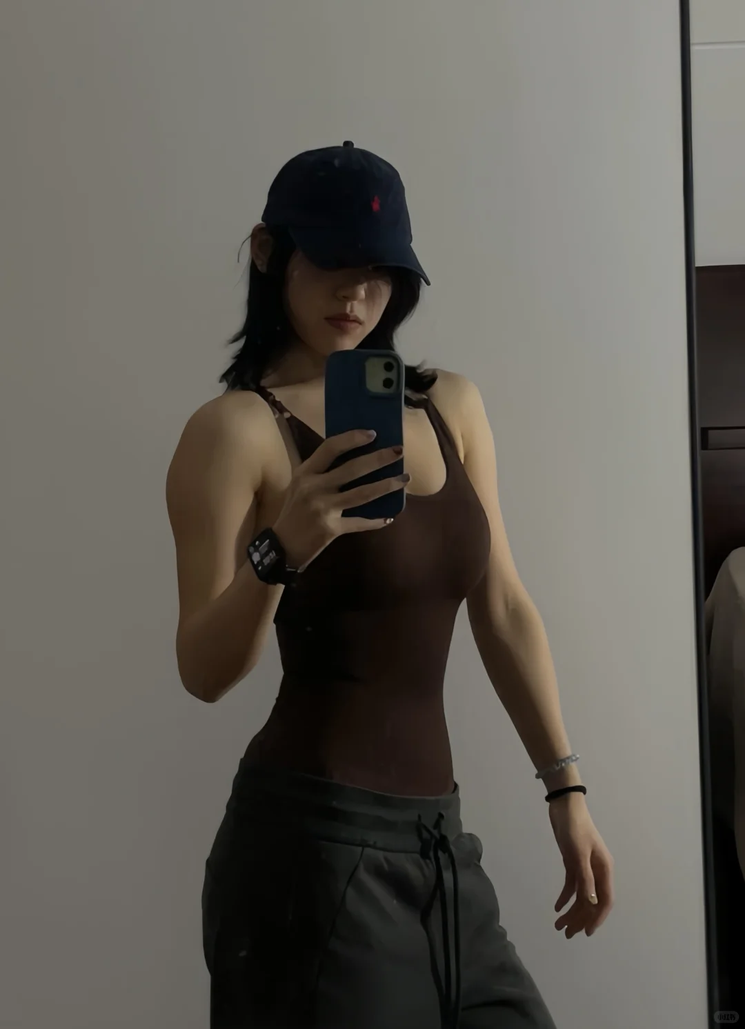 太爱穿塑身衣了