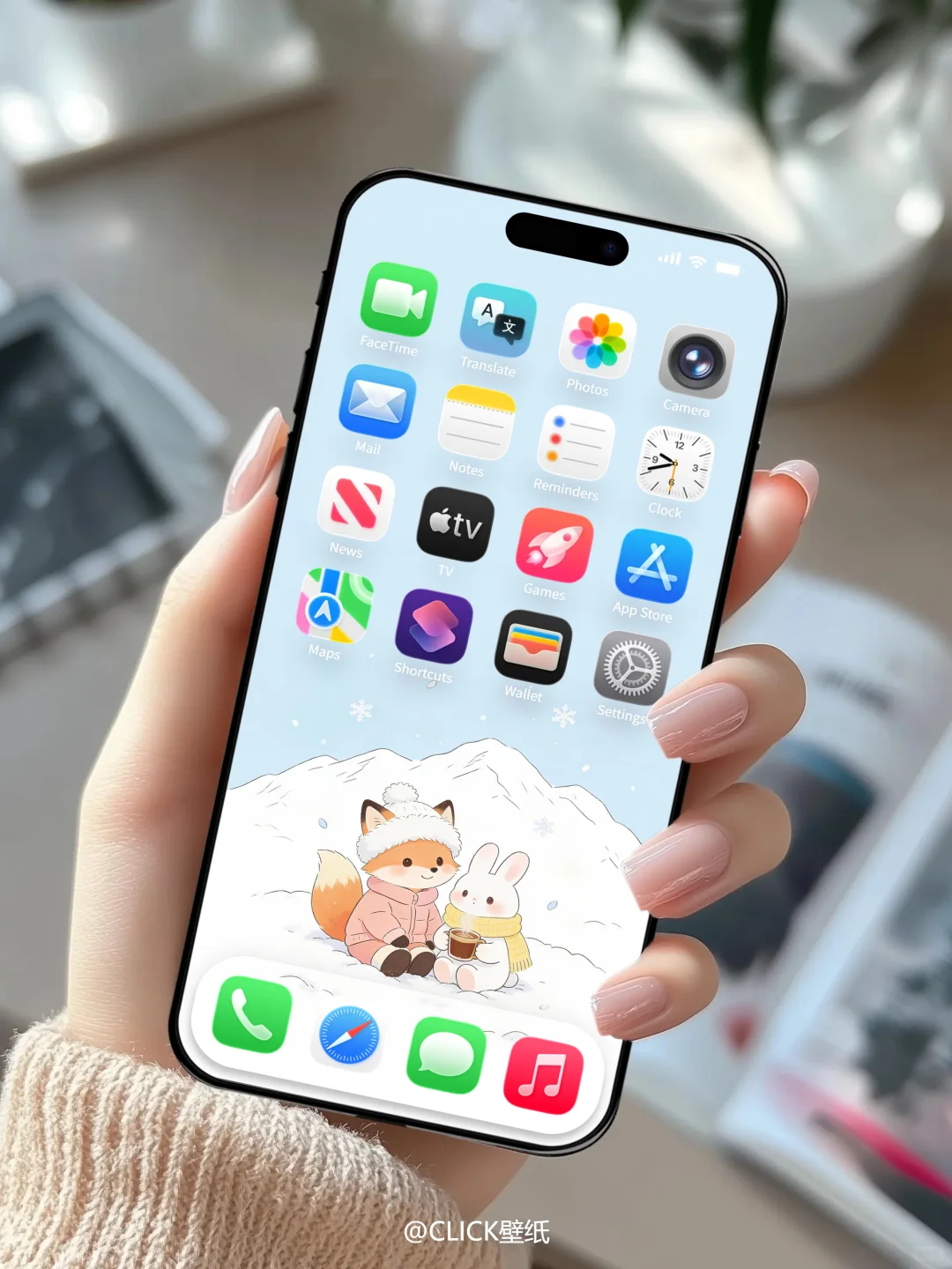 冬日限定壁纸，狐狸和兔兔与雪的治愈约会