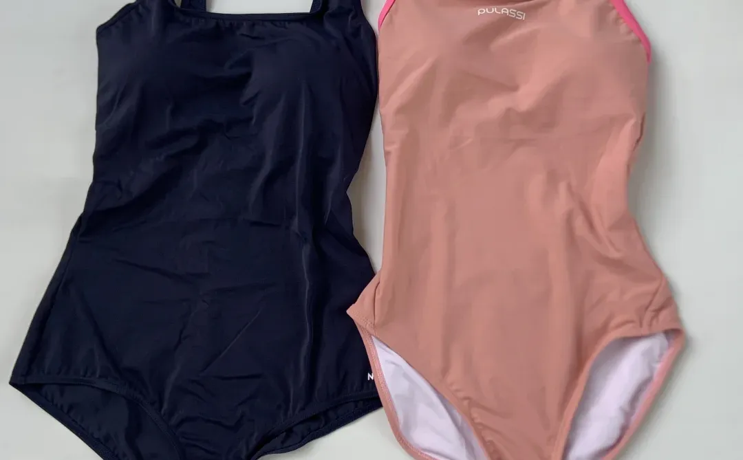 看一下你们的新手泳衣