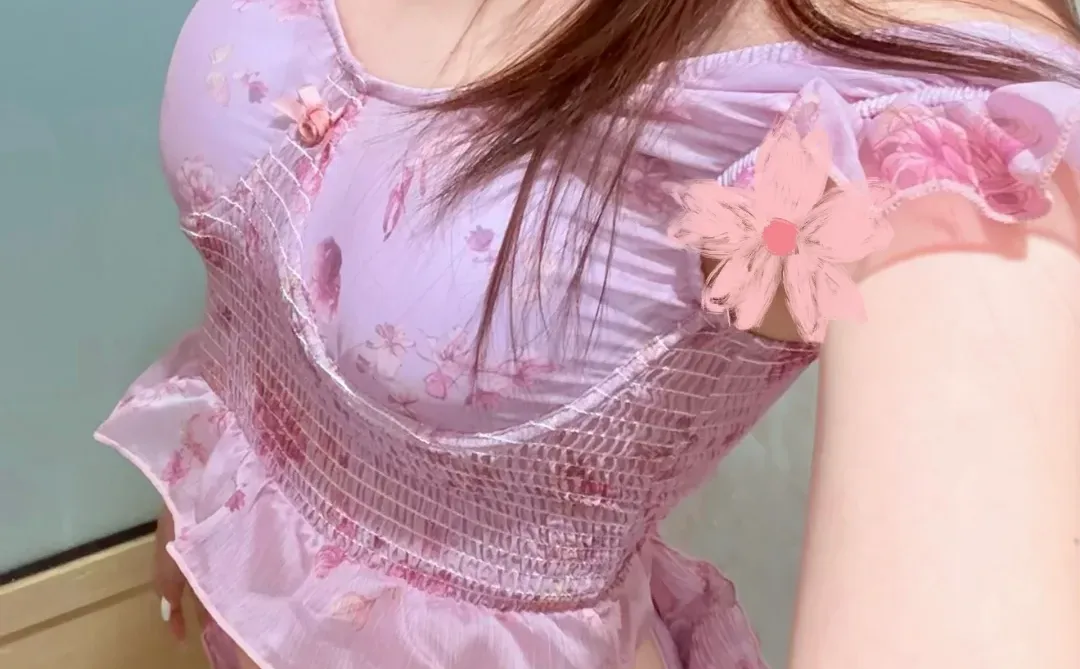 爱死我这条小泳衣了！🎀