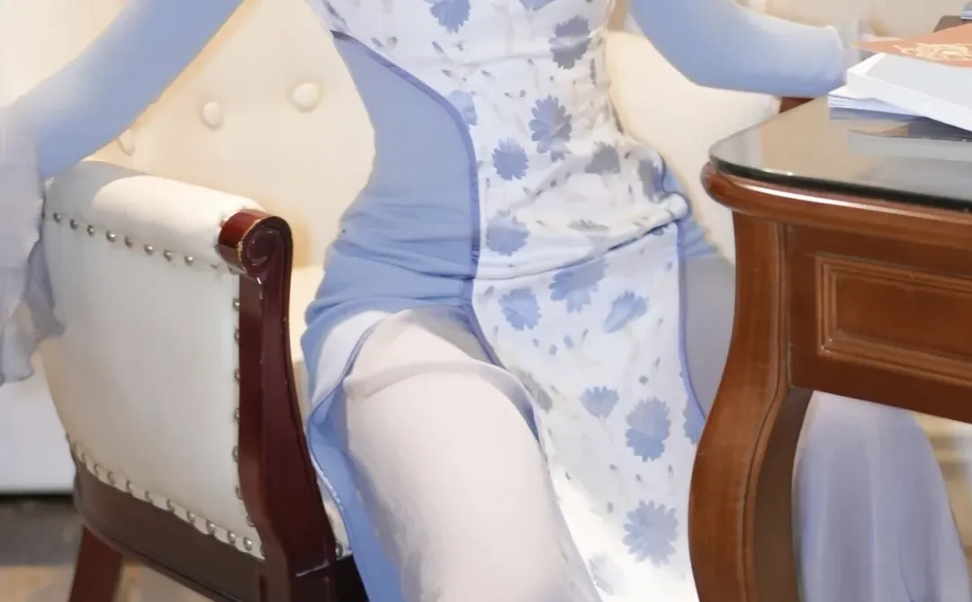 桃桃第11033套，整套80张