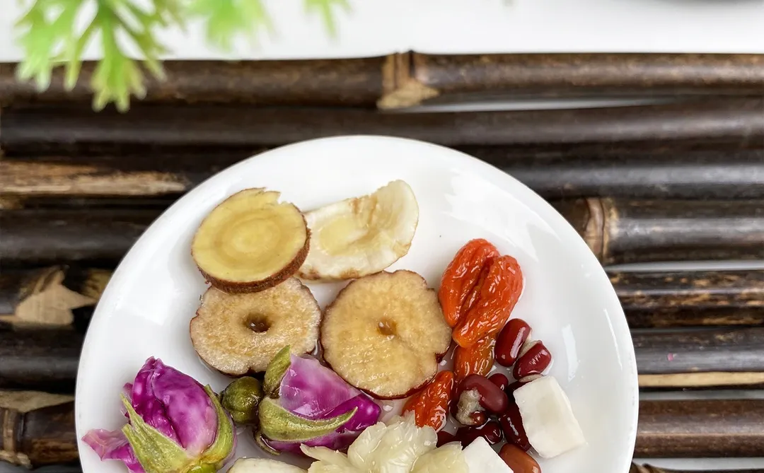 女生一定要知道的红参黄芪女神茶