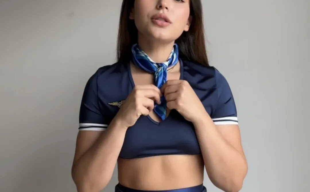 微胖天花板 ariana van x