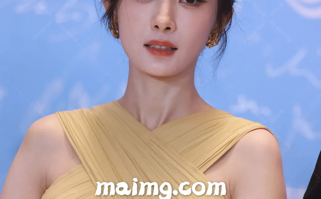 杨幂最新红毯怼脸生图