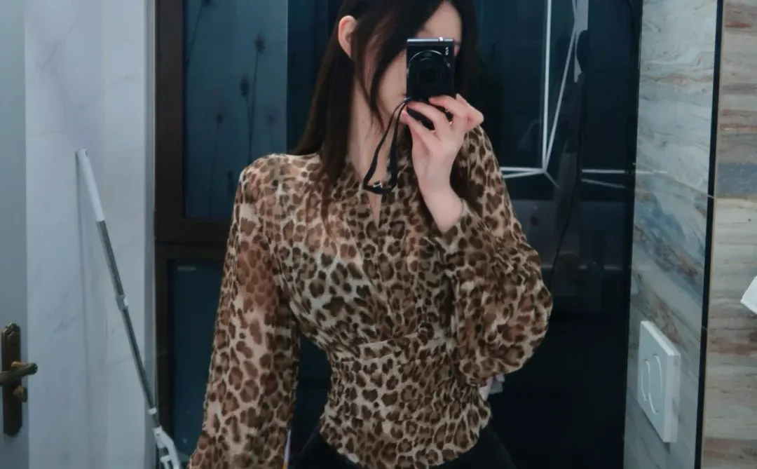 豹纹皮裙真的好性感