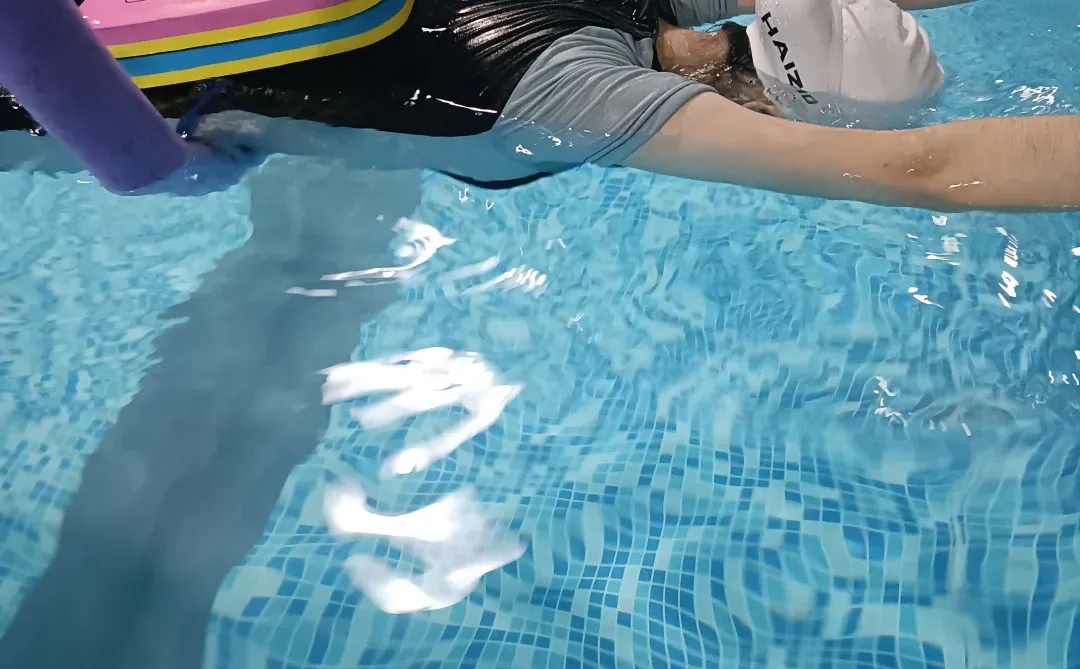 番禺区学游泳包会🌟赠送游泳健身卡