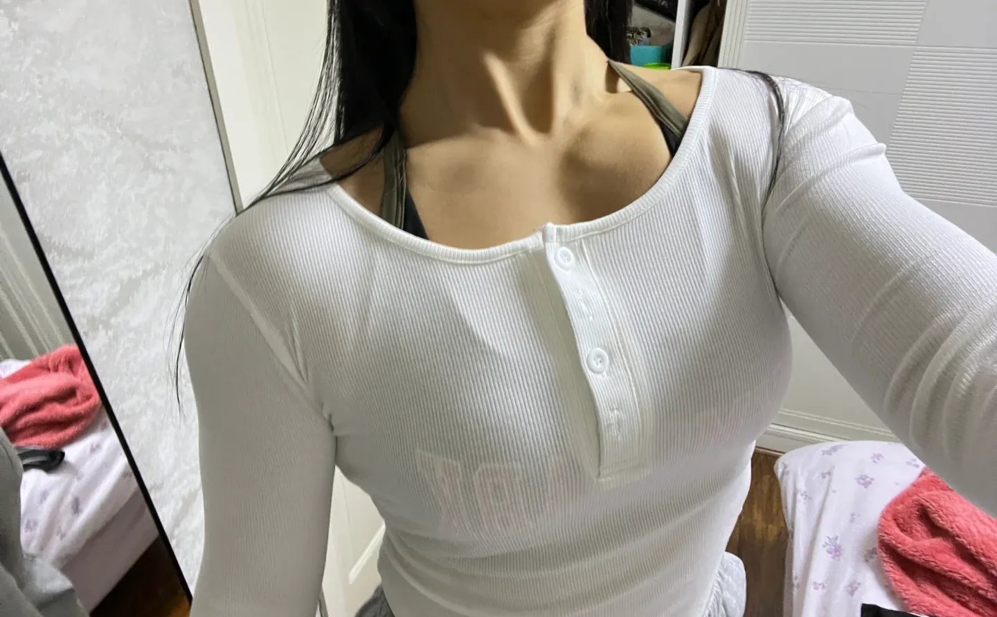 喜欢的衣服会买两件 那喜欢的人可以有两个