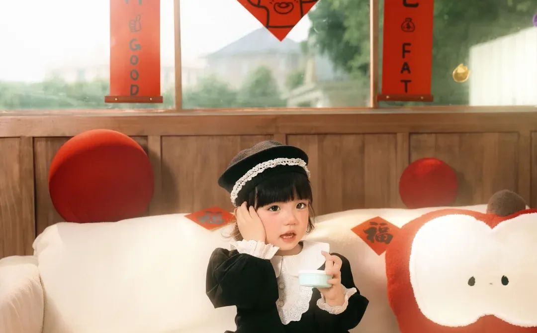 WOW‼️被女鹅的新年写真惊艳到了🧧