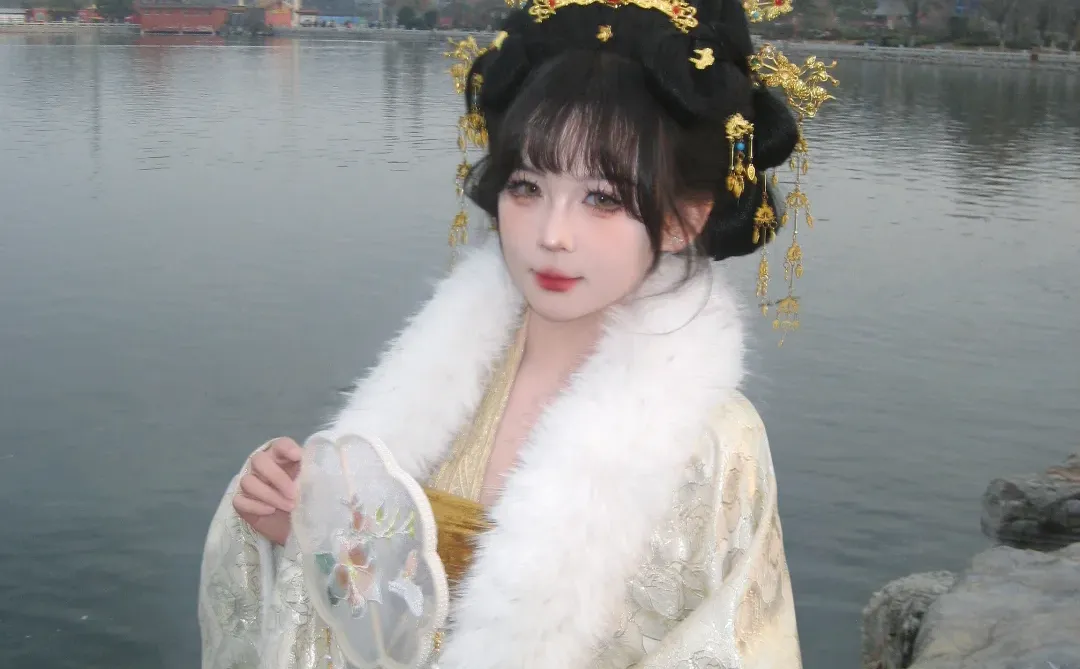 谁懂啊❗️在开封大明贵女妆造9️⃣9️⃣拿下！