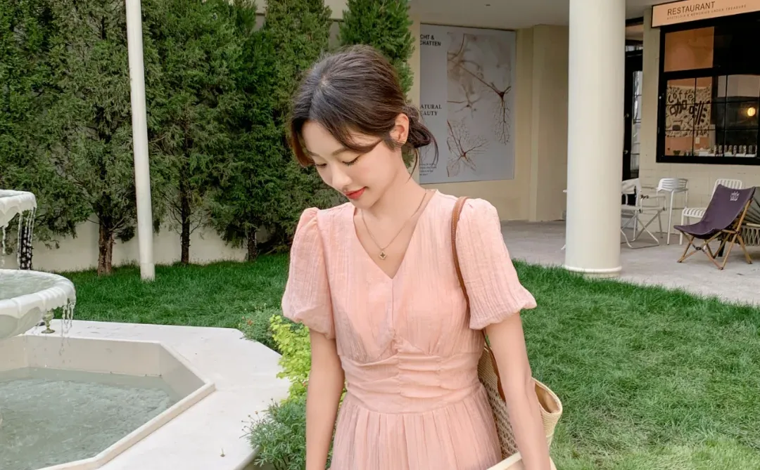 粉裙OOTD/清冷又甜美🎀