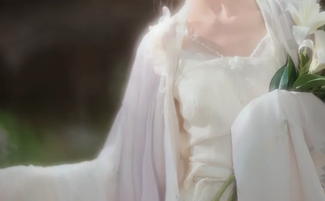 “她站在那，就是故事的开头”