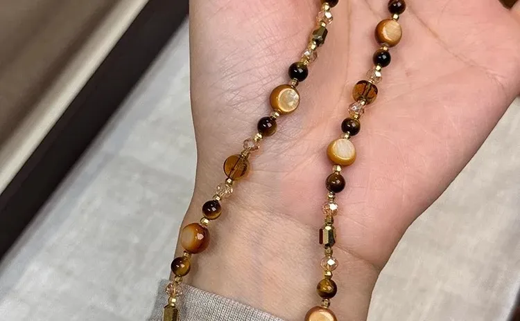 美拉德虎眼石串珠项链女秋冬锁骨链轻奢