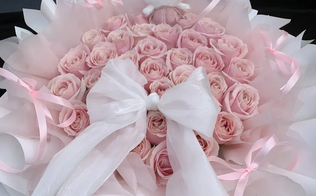 🌸粉色玫瑰，如你般娇嫩可爱🫧秦皇岛花店