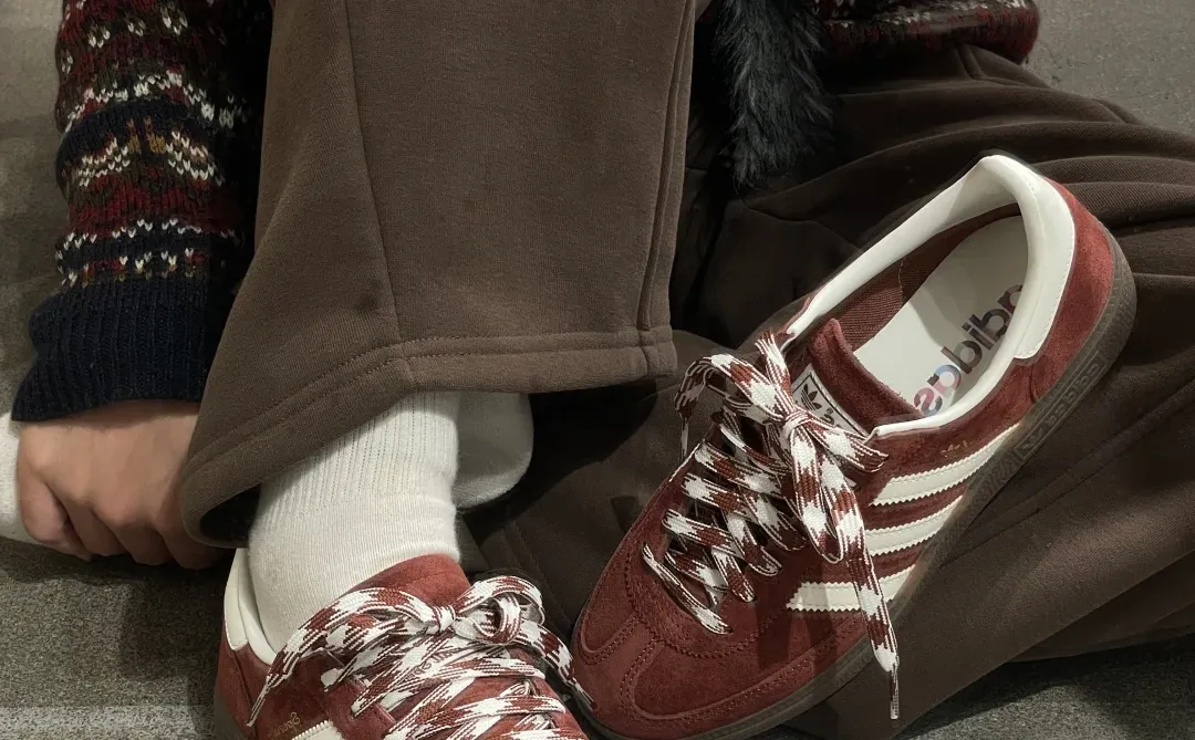 沃趣…圣诞节🎄和这两双复古Spezial有多配！