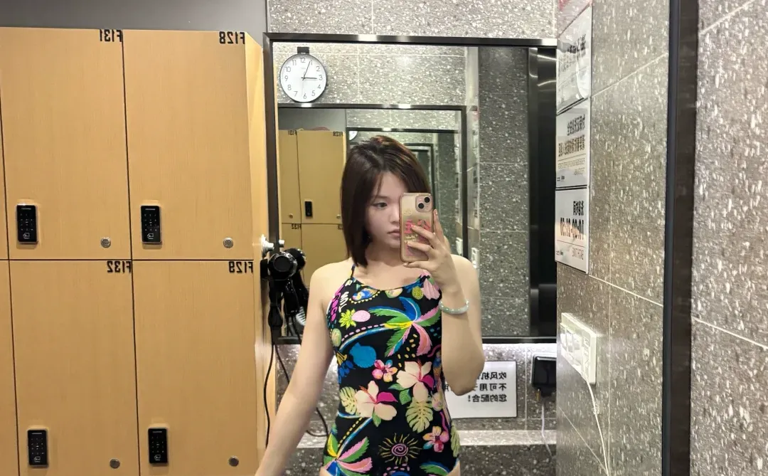 游泳🏊‍♀️女教练、游泳🏊🏻‍♀️女教练