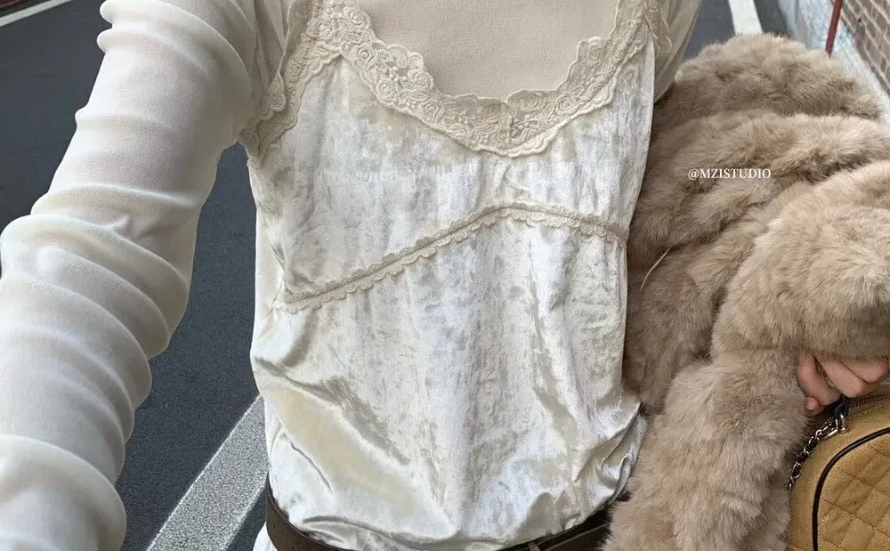 冬日温柔系叠穿 丝绒蕾丝戳我心里了