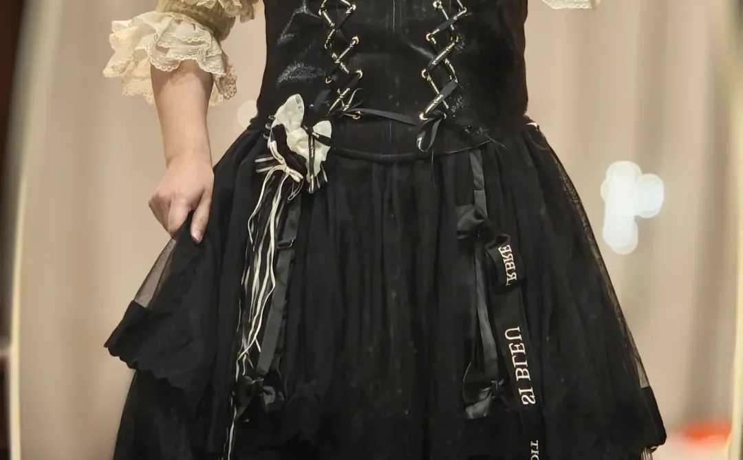 巴黎假日2.0胸衣+一字肩内搭+nolo蛛网sk