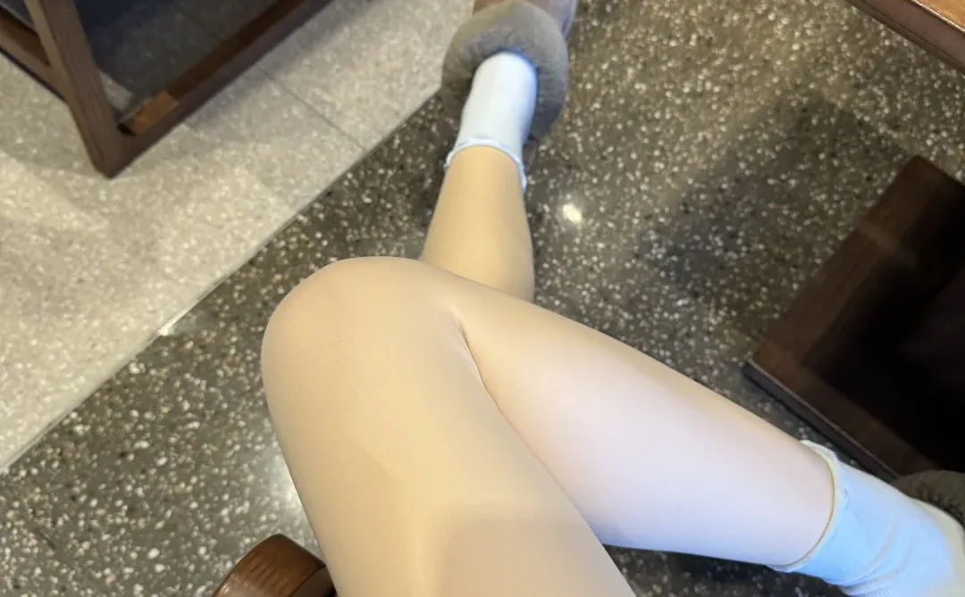 室内光下光腿神器还能这么真？🤔