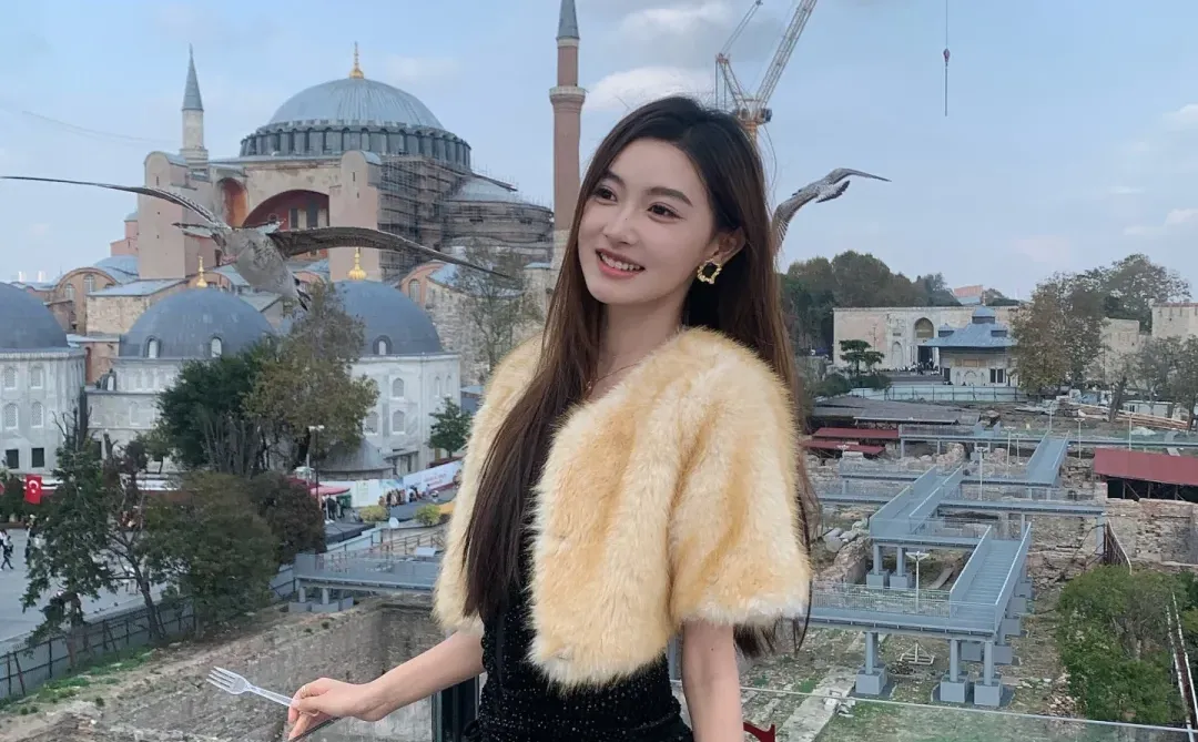 金佳悦丝袜美腿