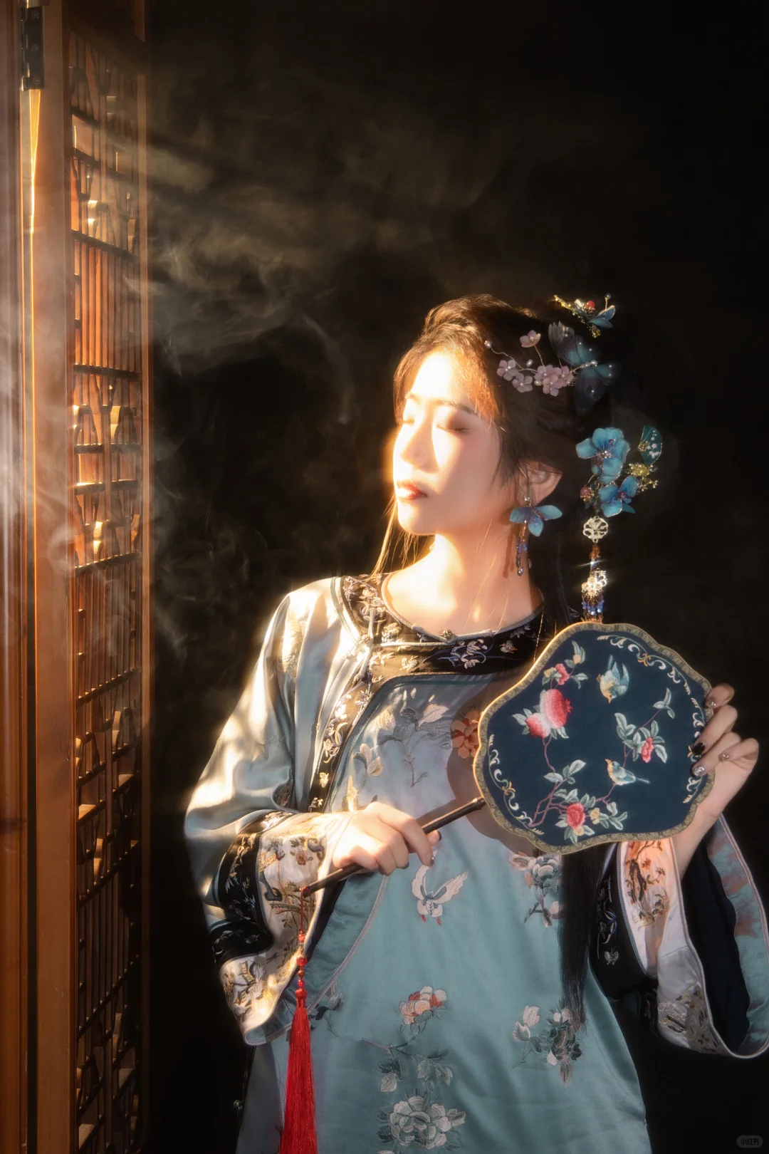 清汉女｜“笼中鸟，池中鱼，院中人”