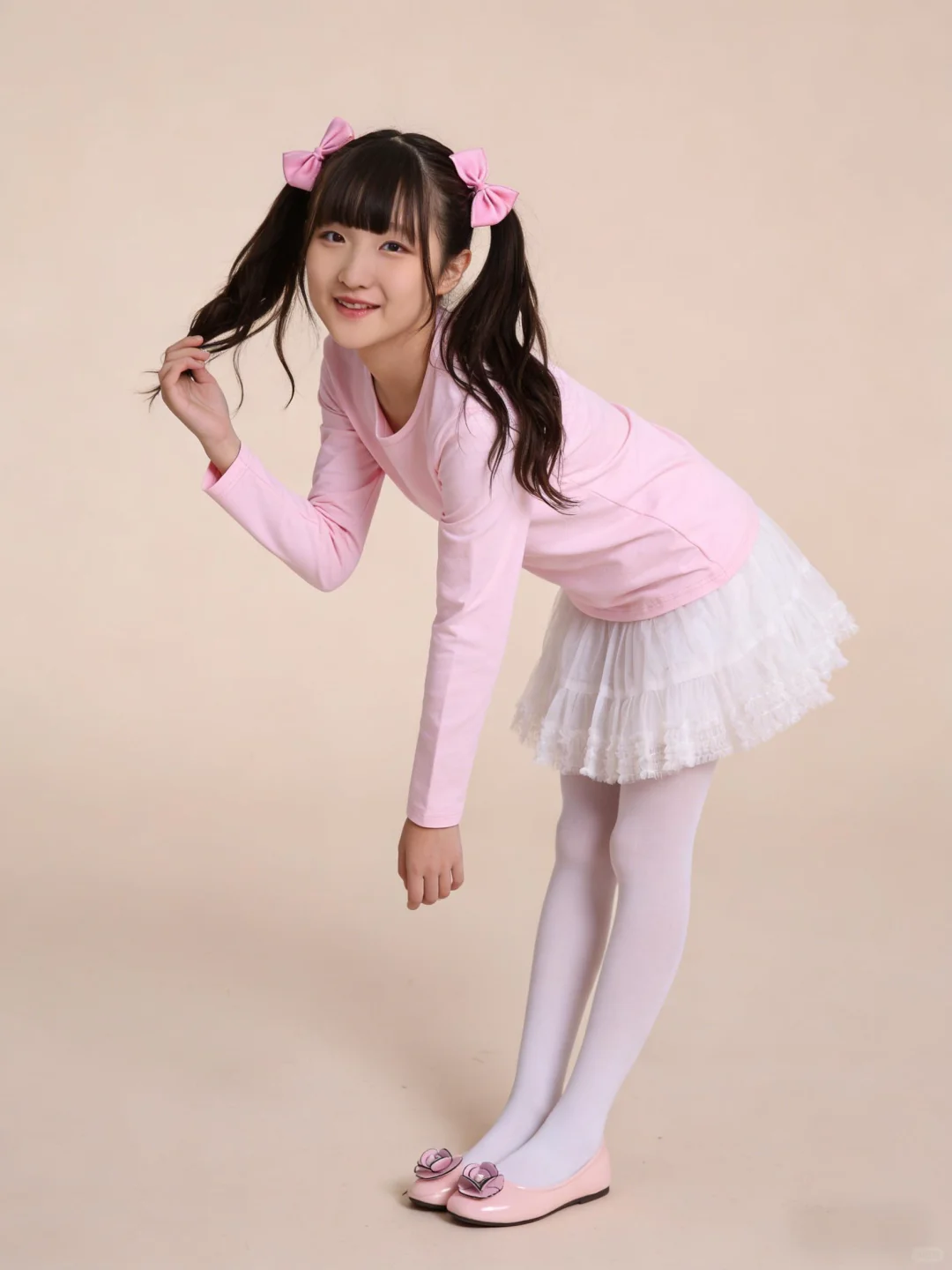 糖果粉色少女优雅时装秀 长袖搭裙子+白丝