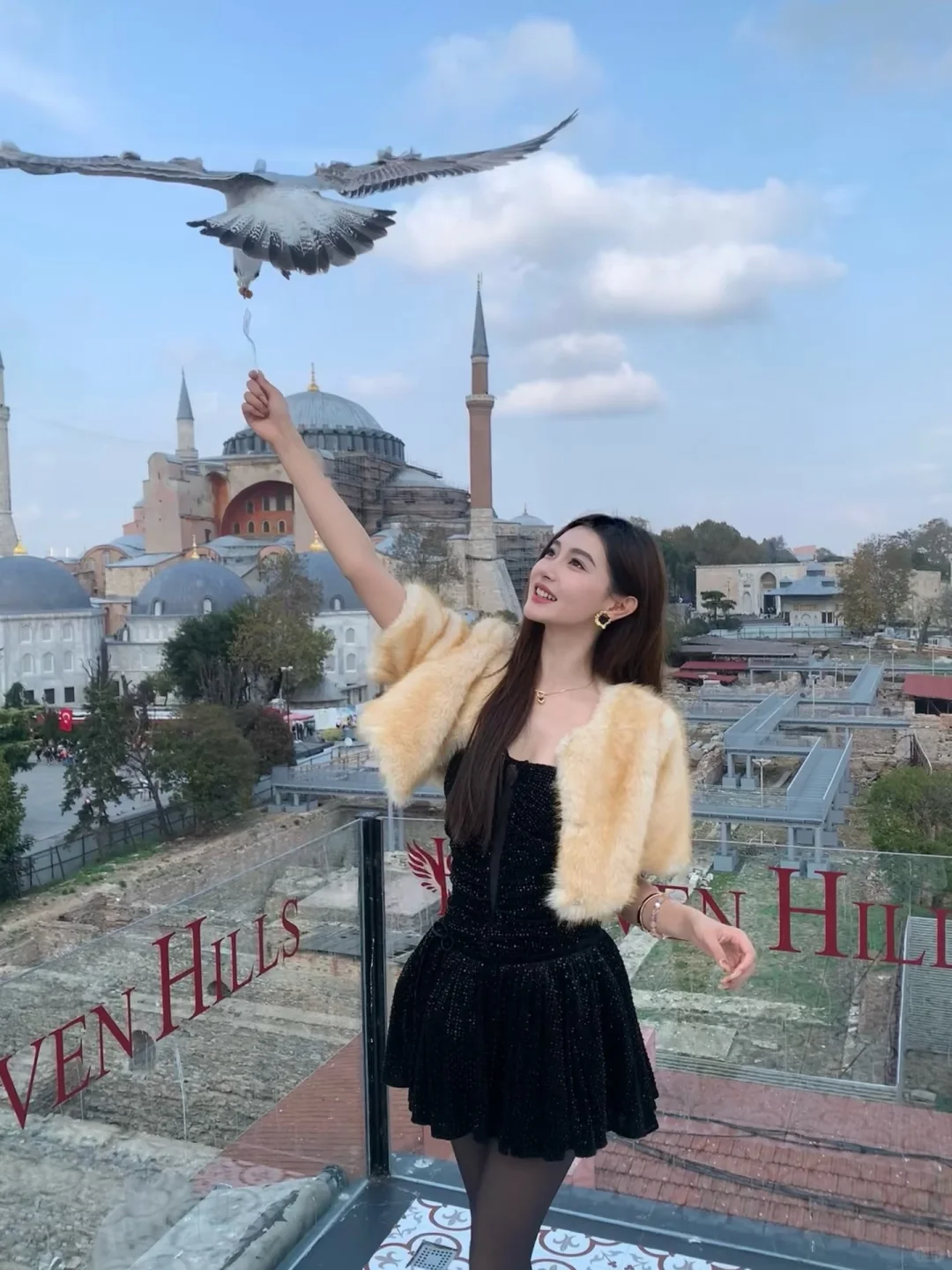 金佳悦丝袜美腿