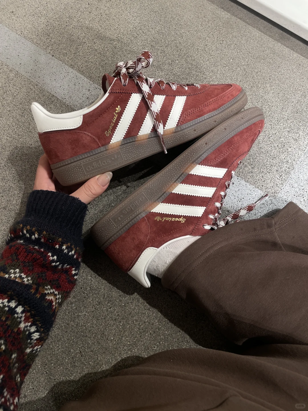 沃趣…圣诞节🎄和这两双复古Spezial有多配！