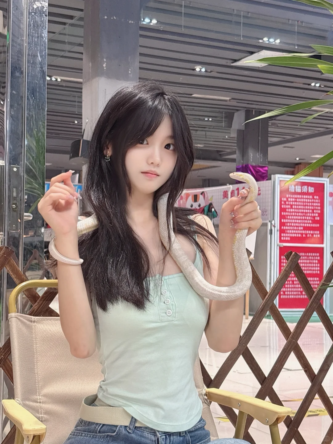 辽宁神颜美术生，运动会无数人围观，太太美了