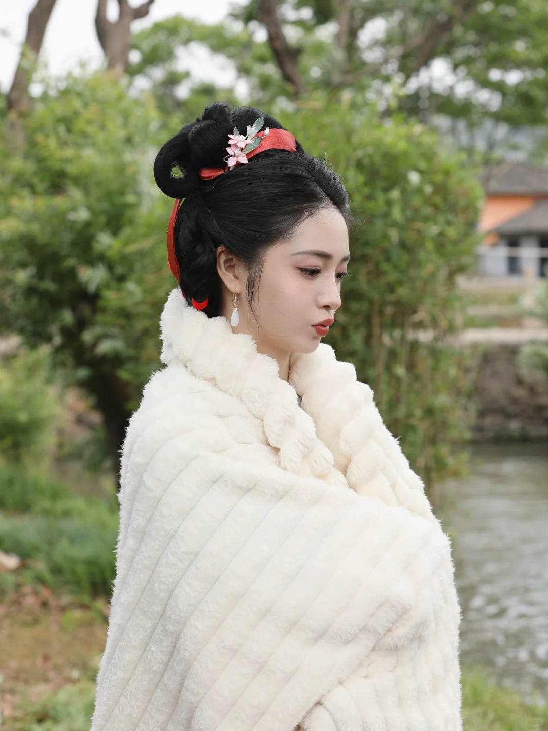 周洁琼▏古装和红色绝配！