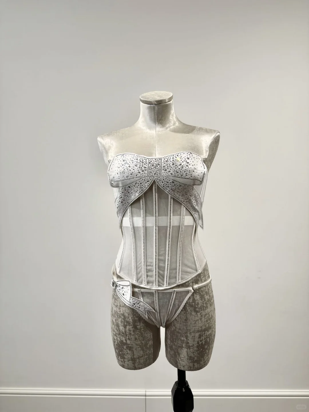 维密高定胸衣白色🤍 耶奶白