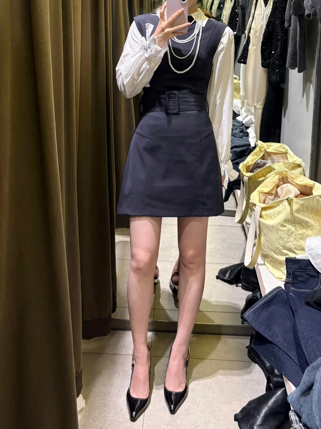 我天！😱zara你太懂女人了，蕾丝吊带好高级