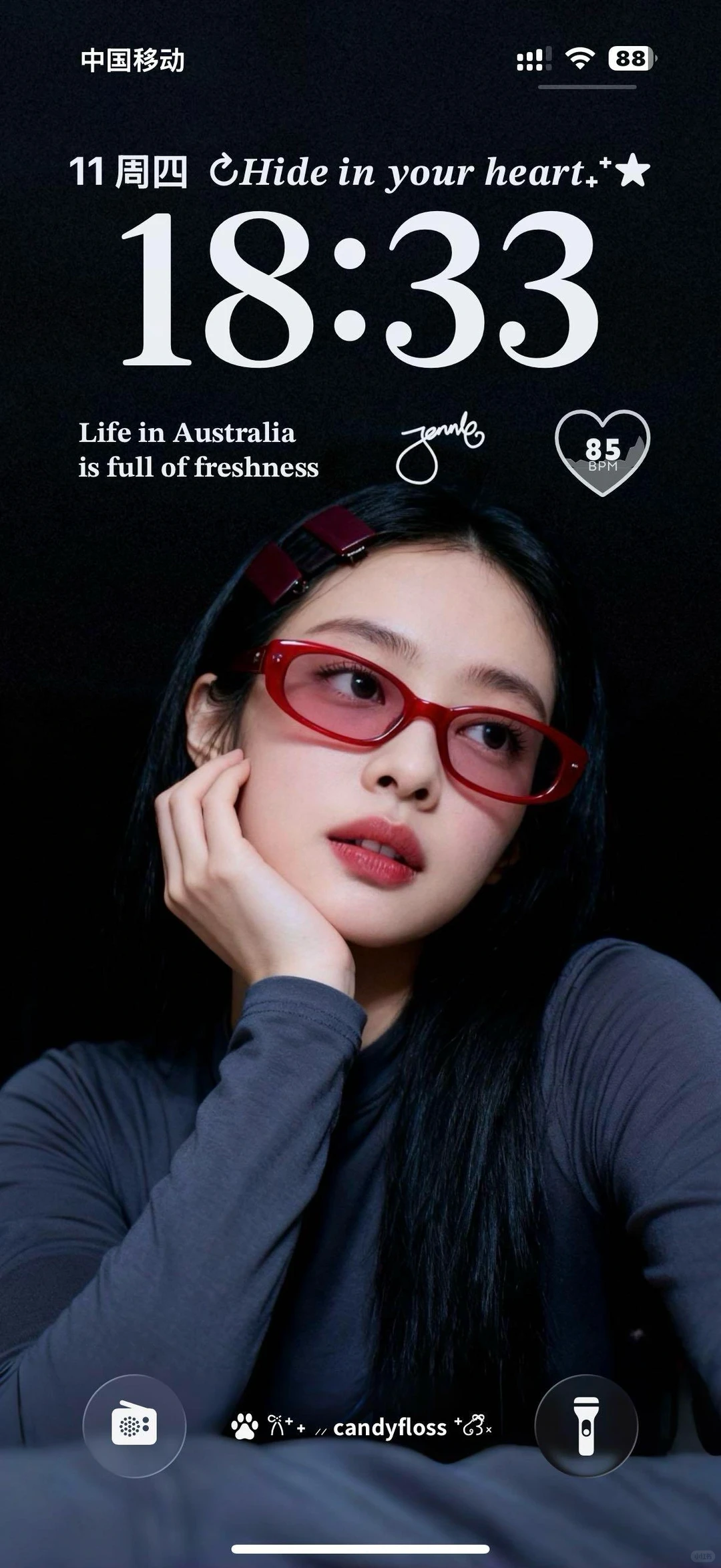 今天的壁纸好喜欢啊！😍美神降临