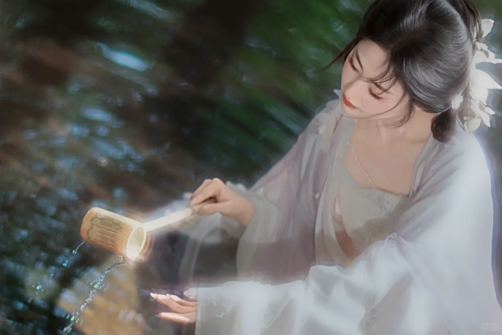 “她站在那，就是故事的开头”