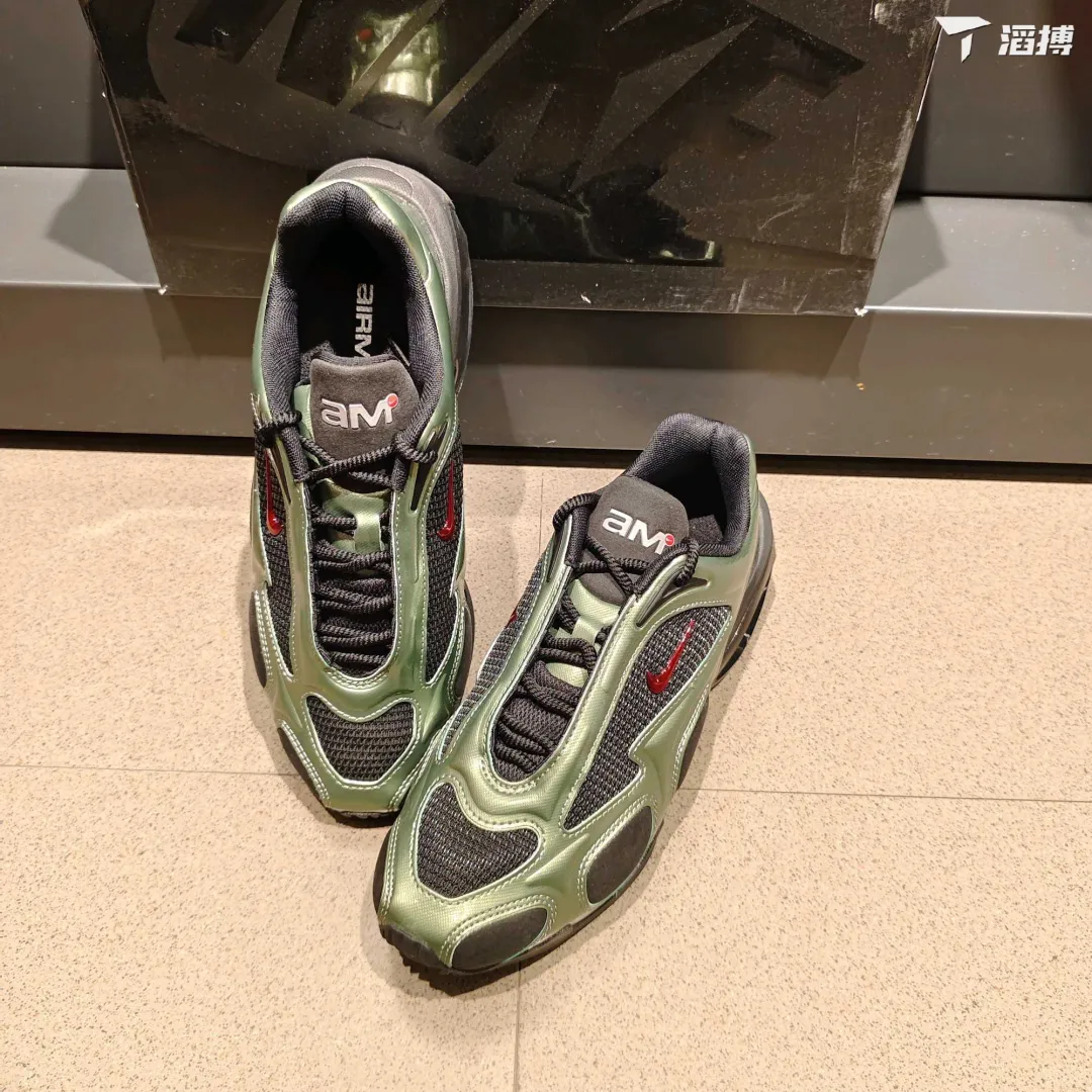 耐克女款运动鞋、复古风潮来袭！