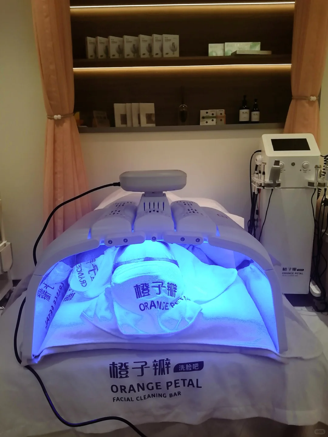 专业宠肤好时光，女生冬天也要呵护好皮肤哦