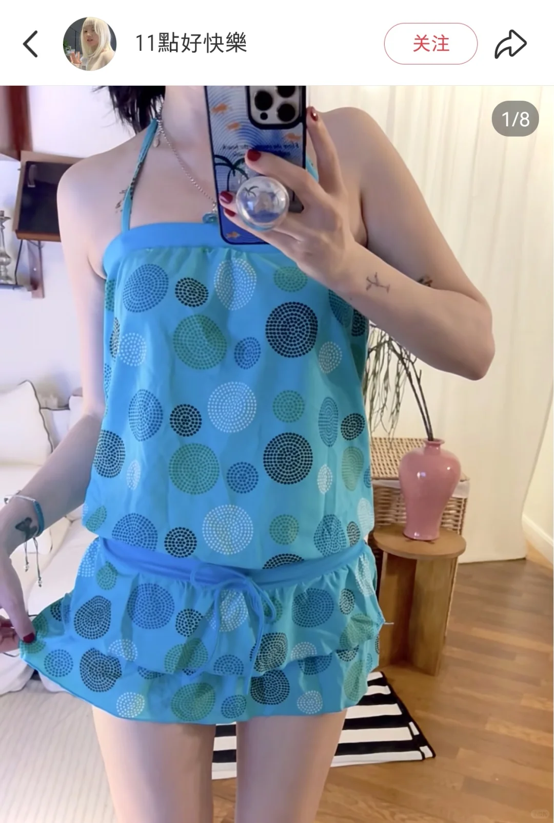 求类似这种版型颜色的泳衣