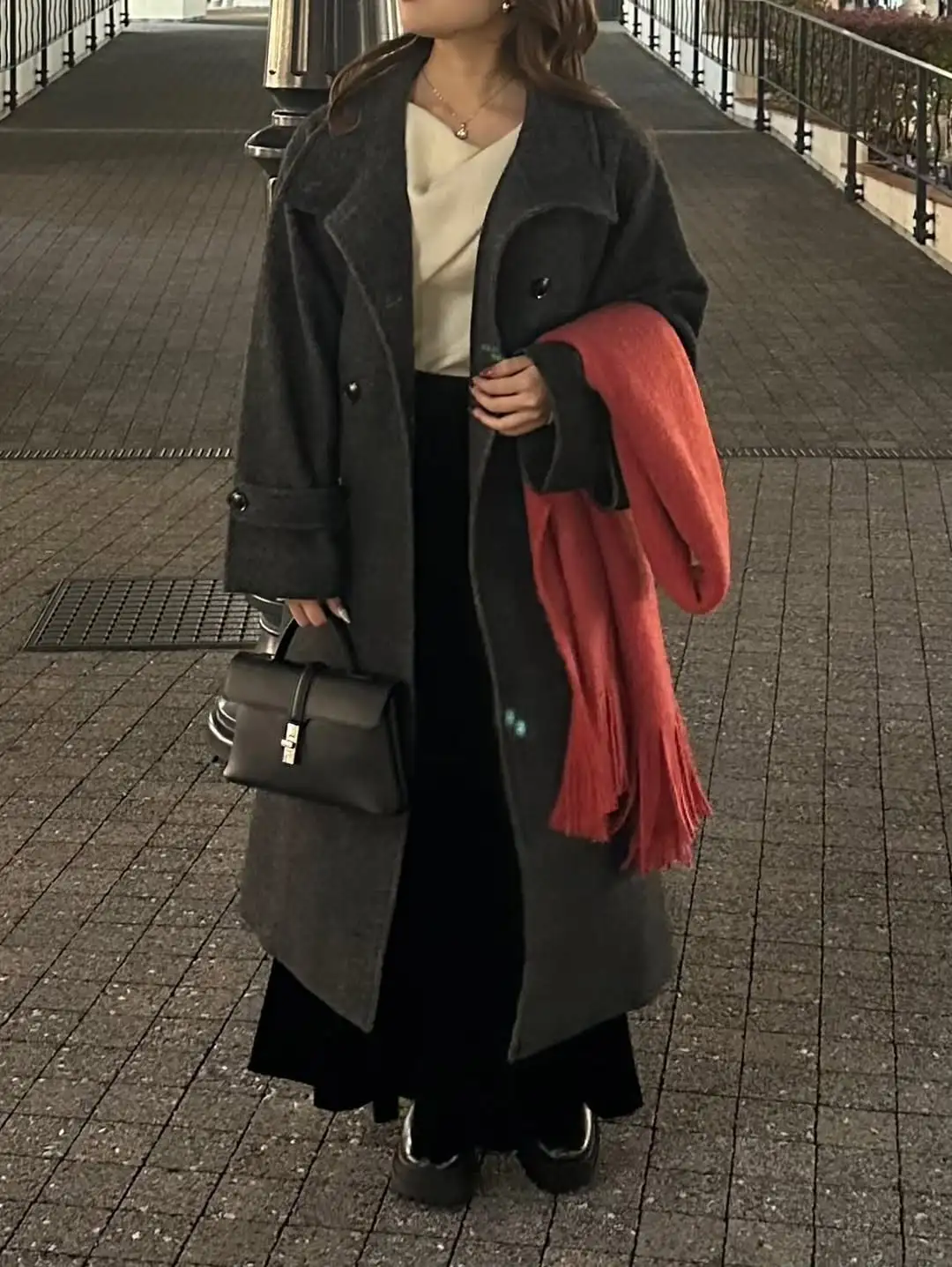 🍂 秋冬穿搭推荐｜一件好外套＋万能毛衣