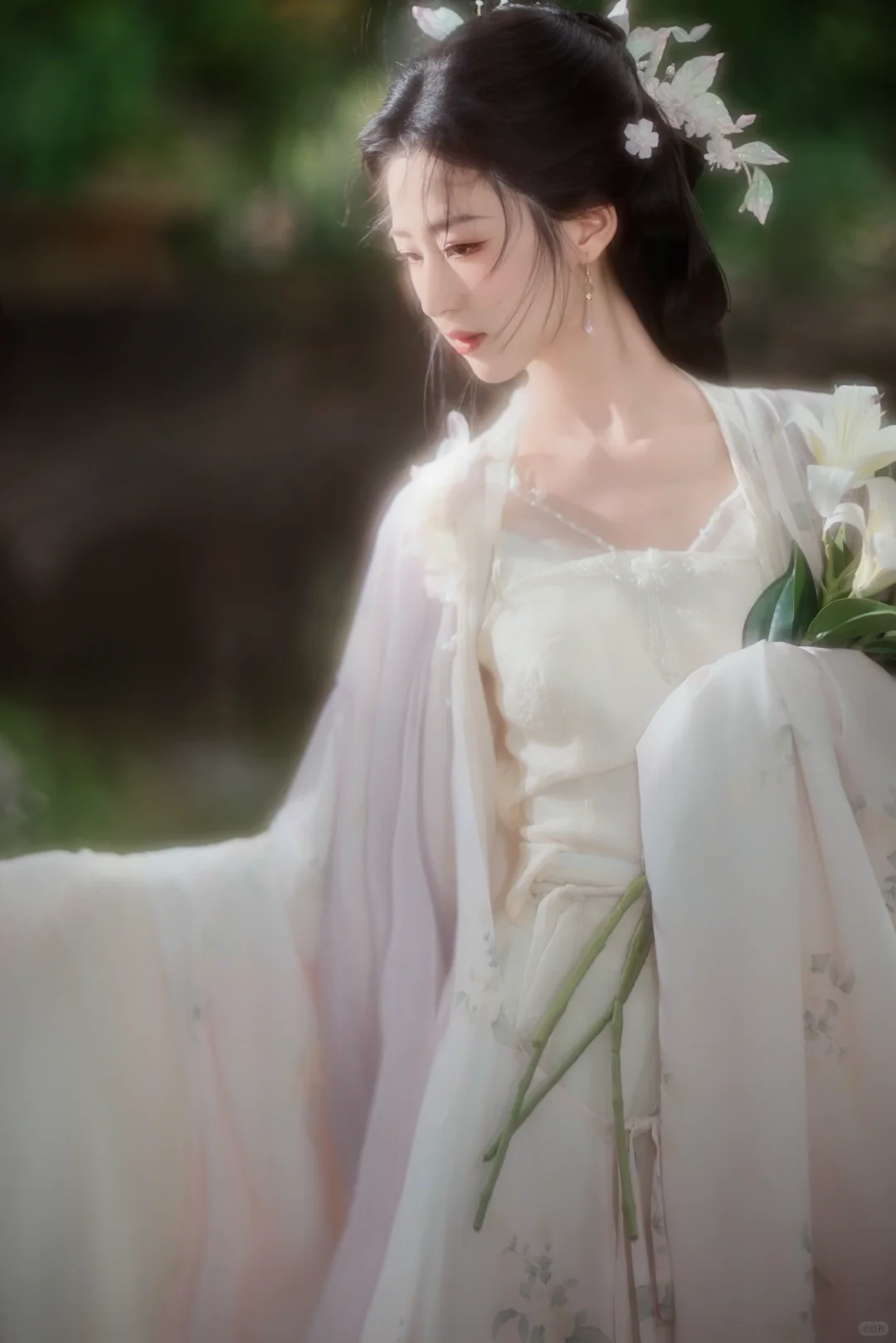 “她站在那，就是故事的开头”