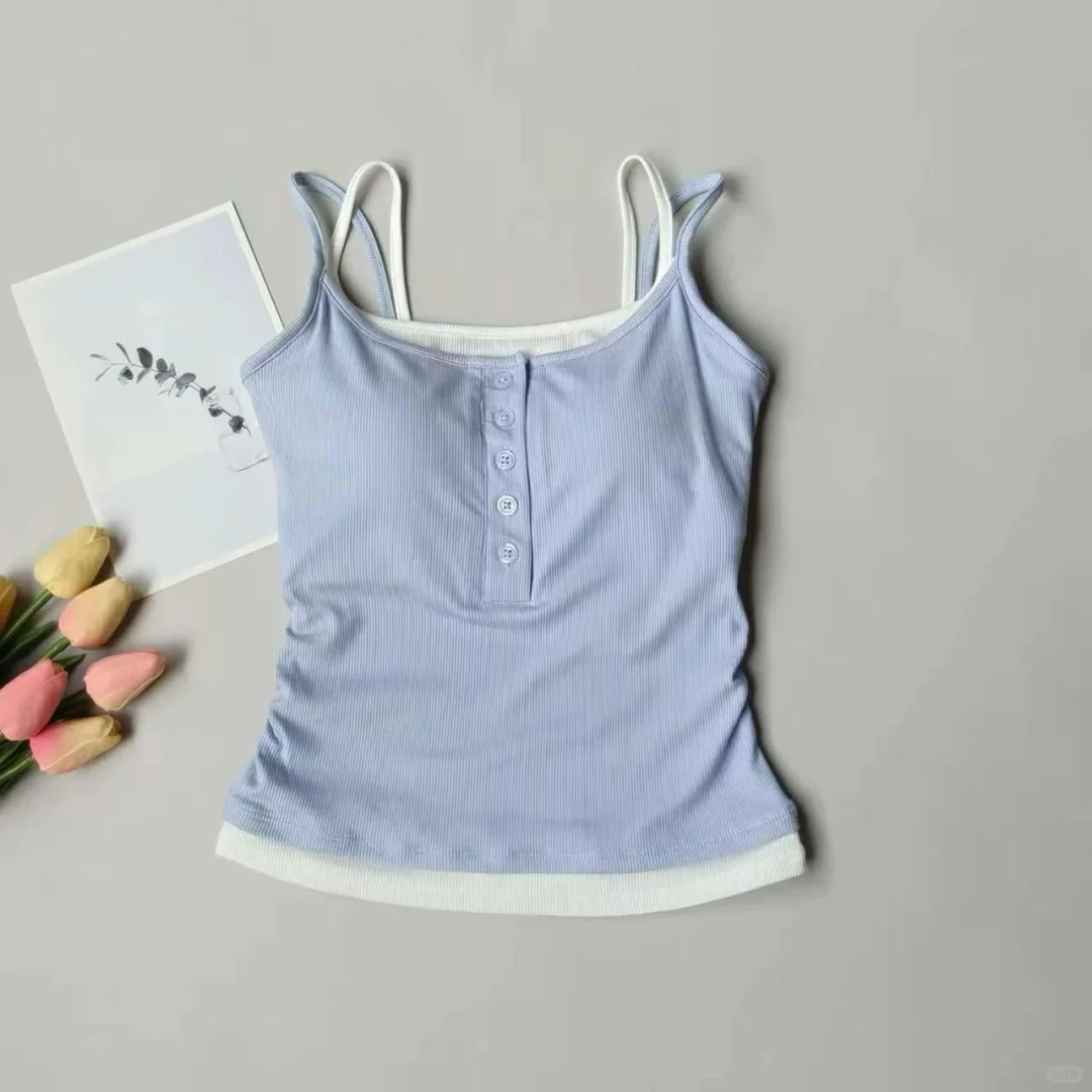 挖到宝！这件假两件吊带背心，显瘦又百搭