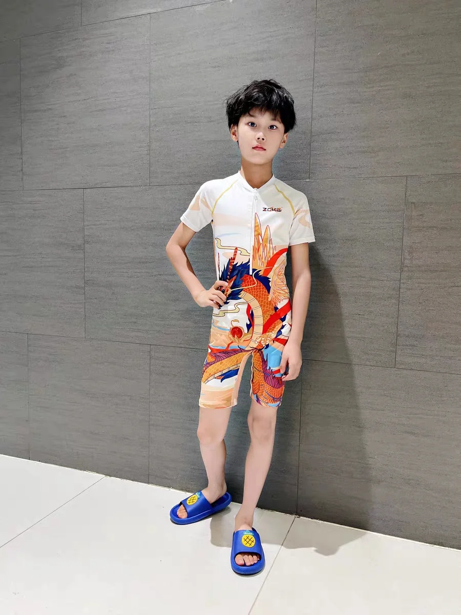 有喜欢穿儿童连体泳衣的吗