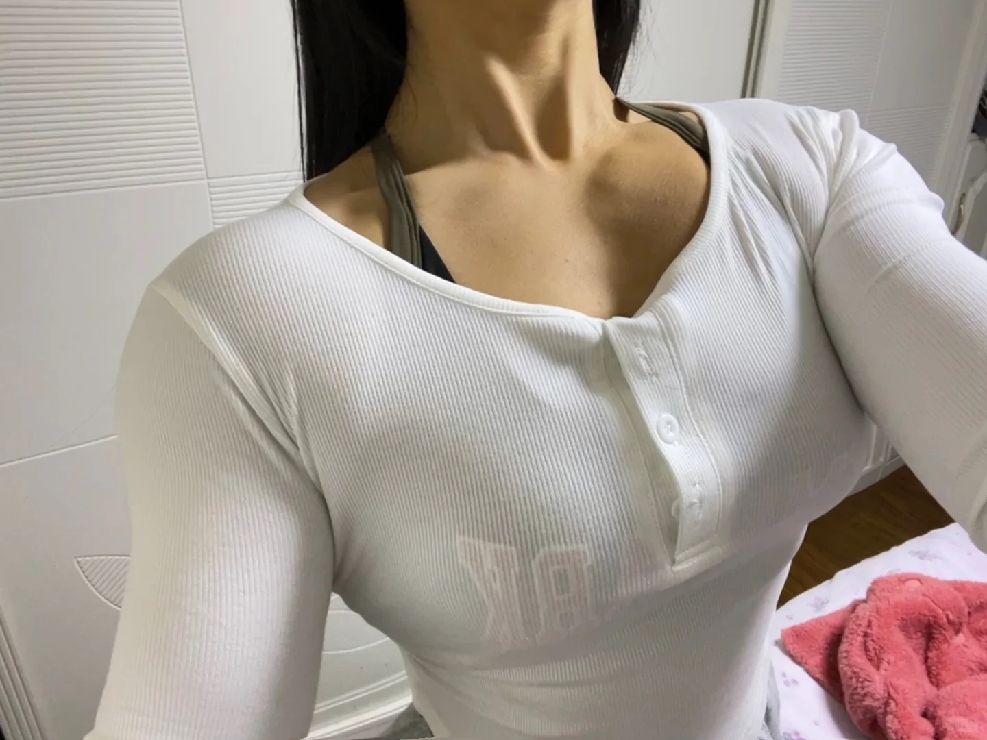 喜欢的衣服会买两件 那喜欢的人可以有两个