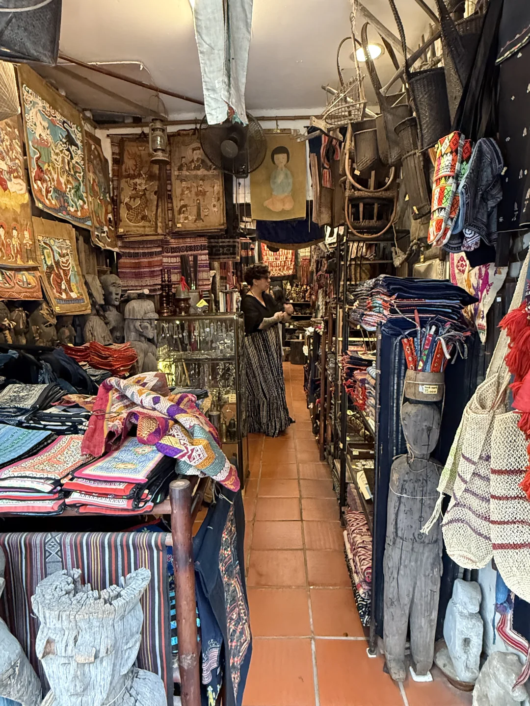 越南🇻🇳河内便宜好逛的vintage古着店