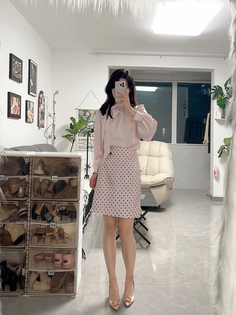 这一套太粉嫩了