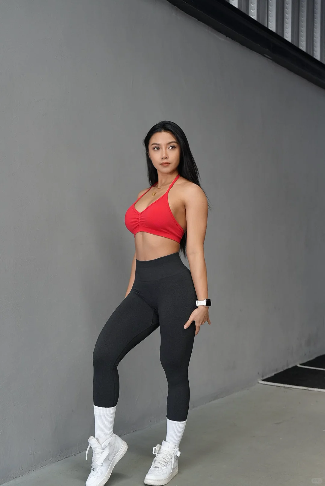 这条健身裤超显臀！一整套绝了！