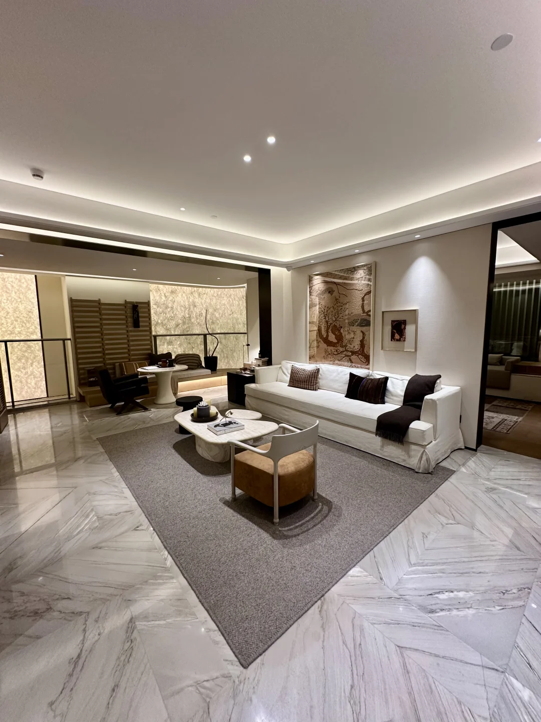 关于我和少妇的故事