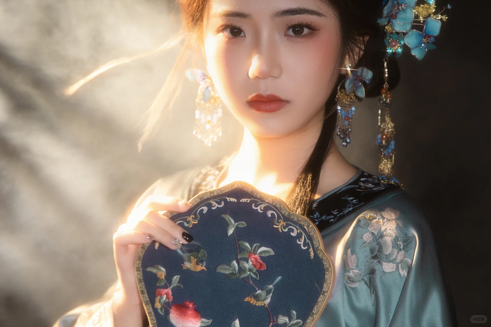 清汉女｜“笼中鸟，池中鱼，院中人”