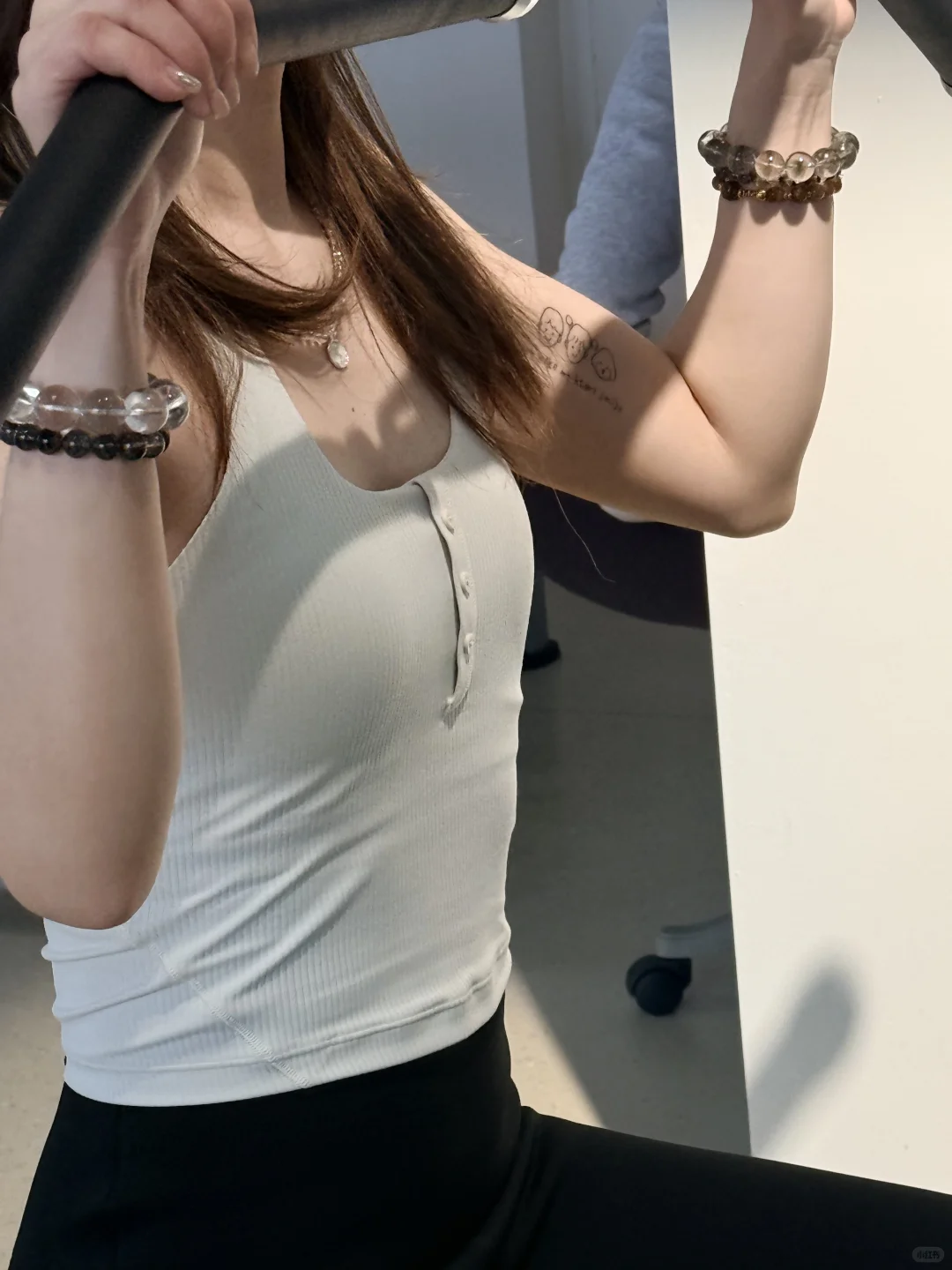 穿着大棉裤撸铁照样飒