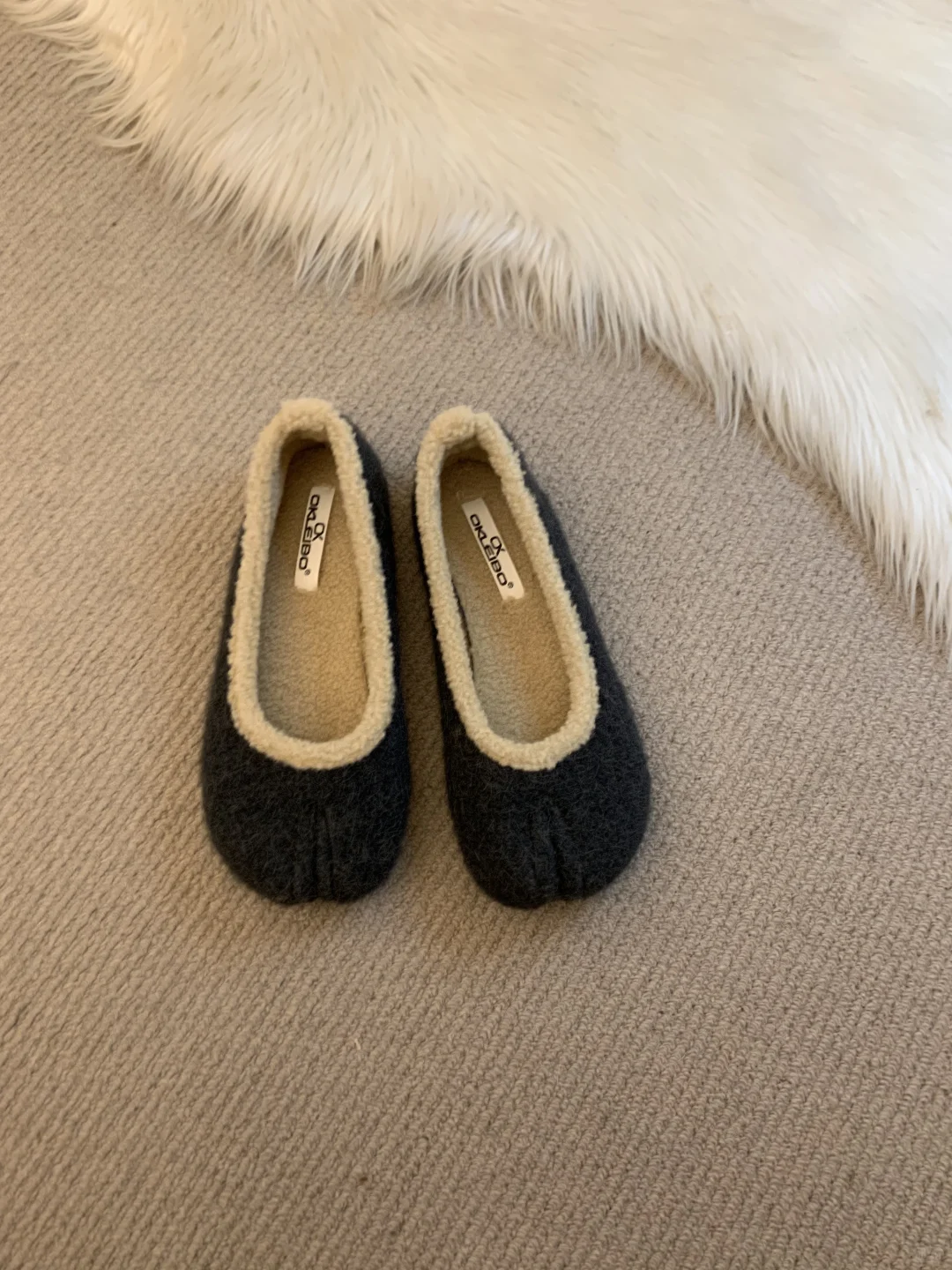 复古一脚蹬平底毛毛鞋女